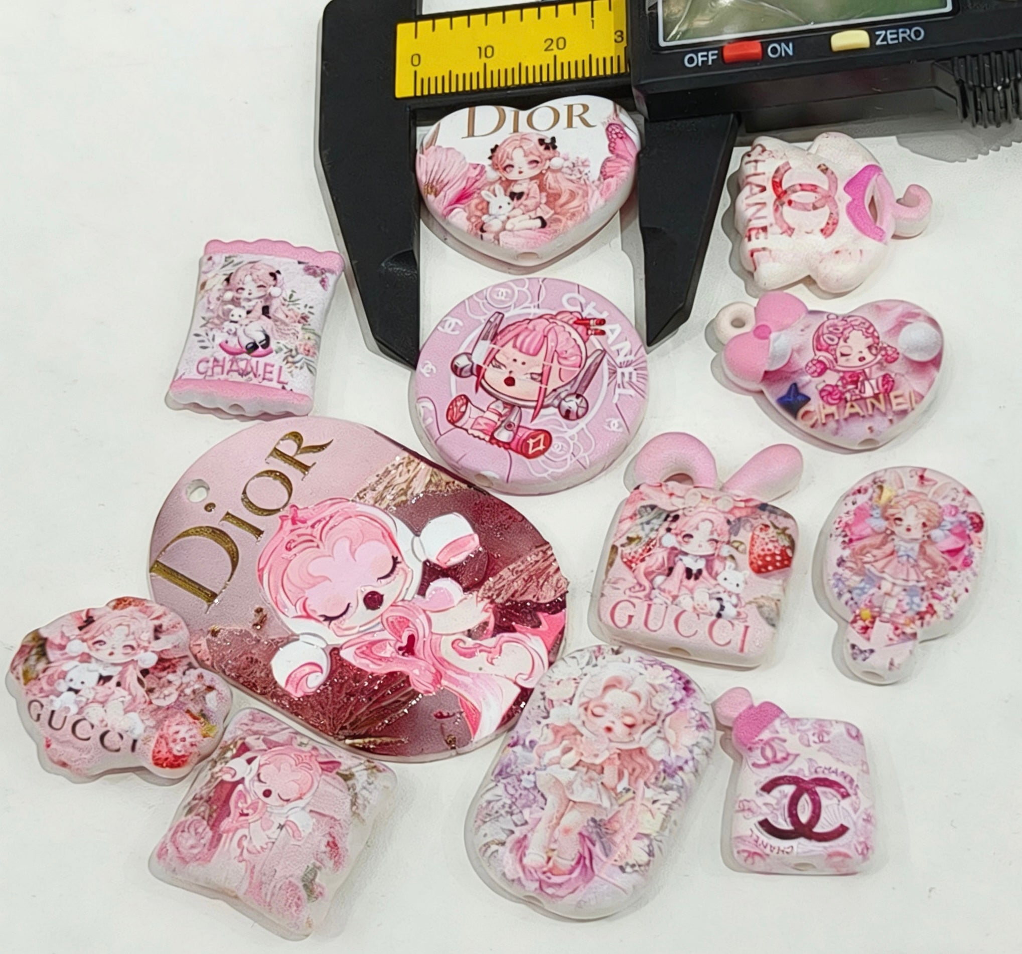 Accessoires décoratifs en acrylique – parfaits pour le DIY !